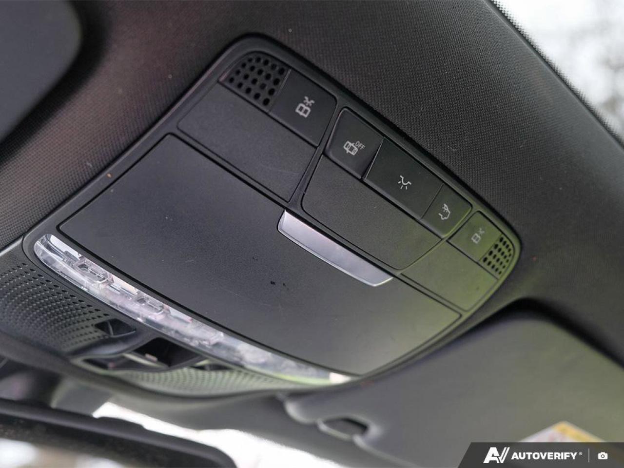 2017 Mercedes-Benz GLC GLC 300CERTIFIED AS-TRADED, ONE-OWNER, NAVIGATION, Photo