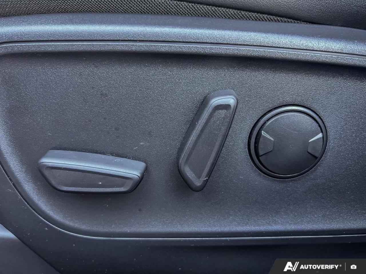 2025 Ford Escape Platinum   DEMO   MOONROOF   AWD DEMO   MOONROOF Photo