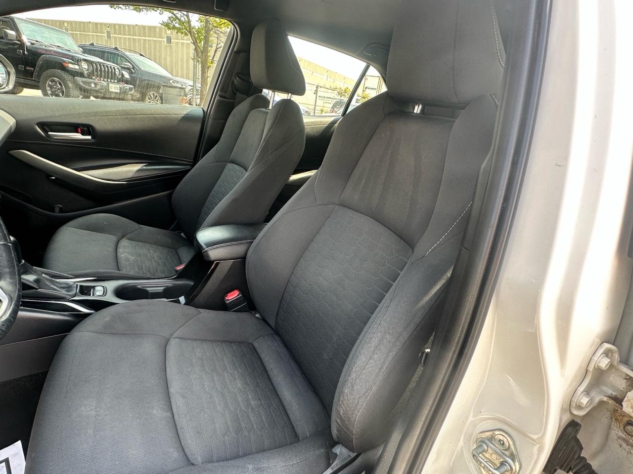 2019 Toyota Corolla Hatchback SE ~ CARPLAY ~ CAMERA ~ HTD SEATS ~ CERTIFIED Photo4