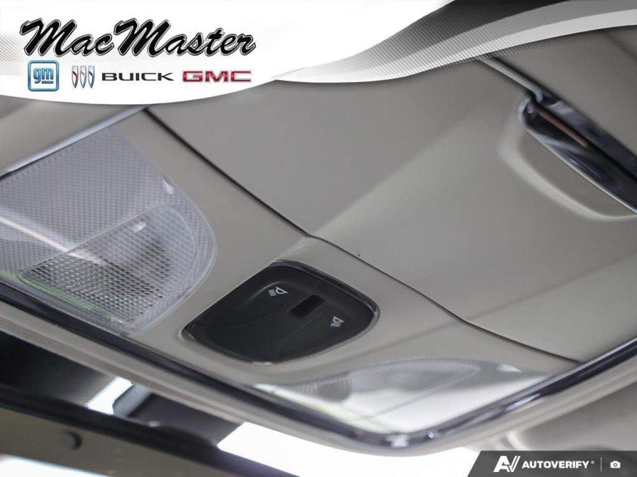 2016 Jeep Cherokee LatitudeLATITUDE NORTH, 4X4, 3.2L V6, CLOTH, 1-OWN Photo