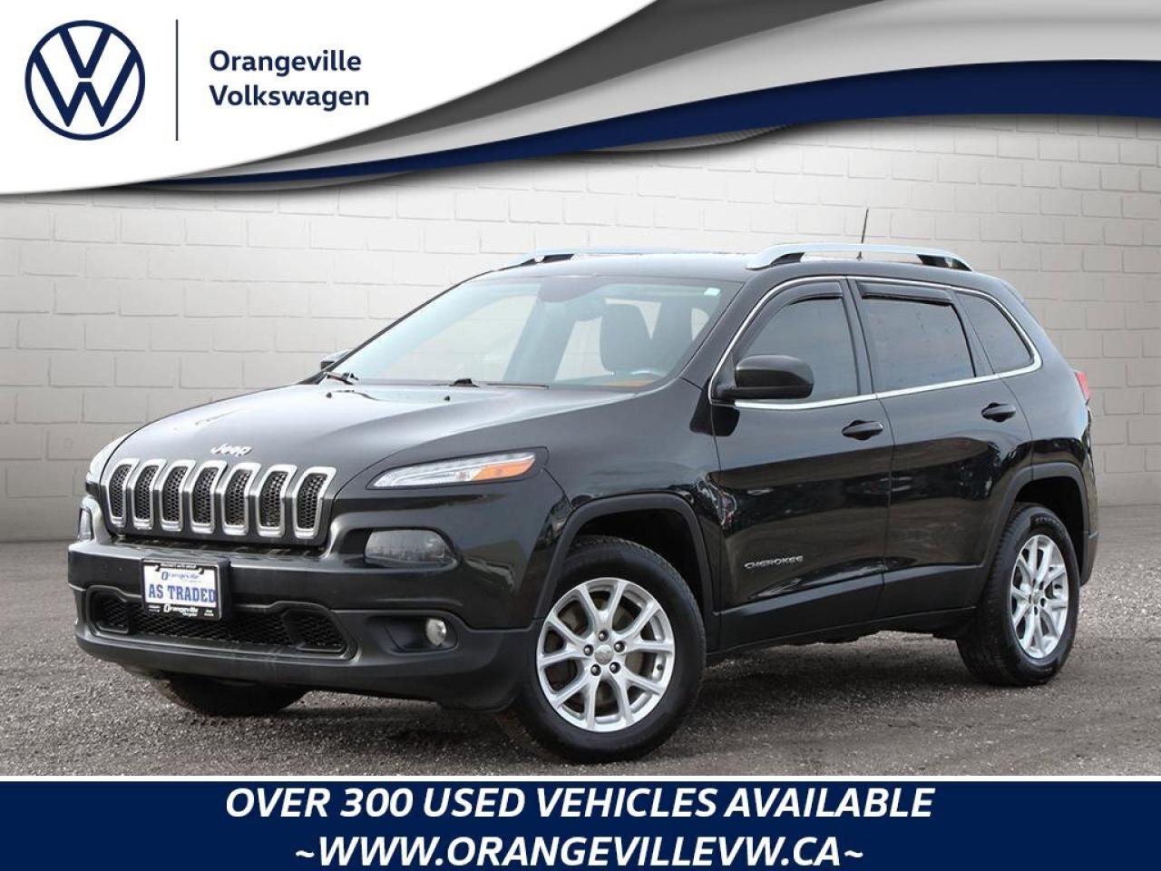 2016 Jeep Cherokee LatitudeLATITUDE NORTH, 4X4, 3.2L V6, CLOTH, 1-OWN Photo0