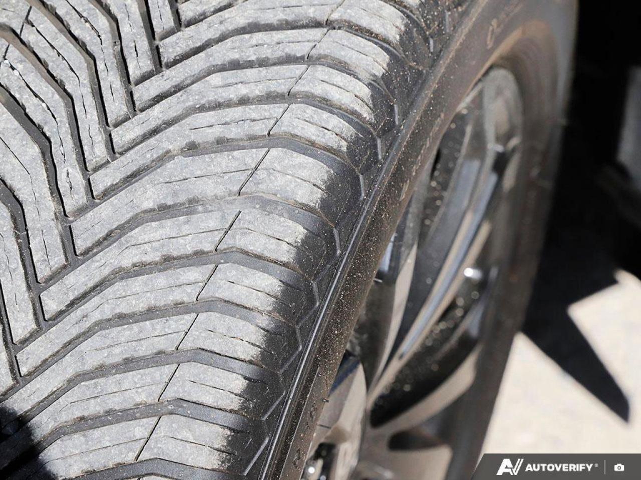 2023 Toyota RAV4 Hybrid SEHYBRID, SUNROOF, HTD SEATS, ADAPTIVE CRUI Photo