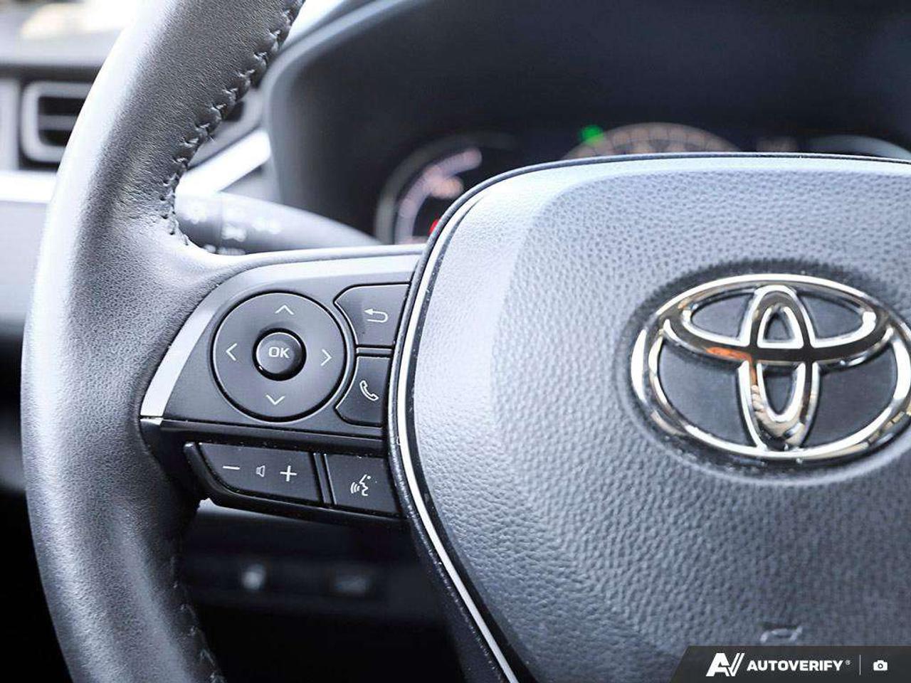 2023 Toyota RAV4 Hybrid SEHYBRID, SUNROOF, HTD SEATS, ADAPTIVE CRUISE, CARPLAY Photo