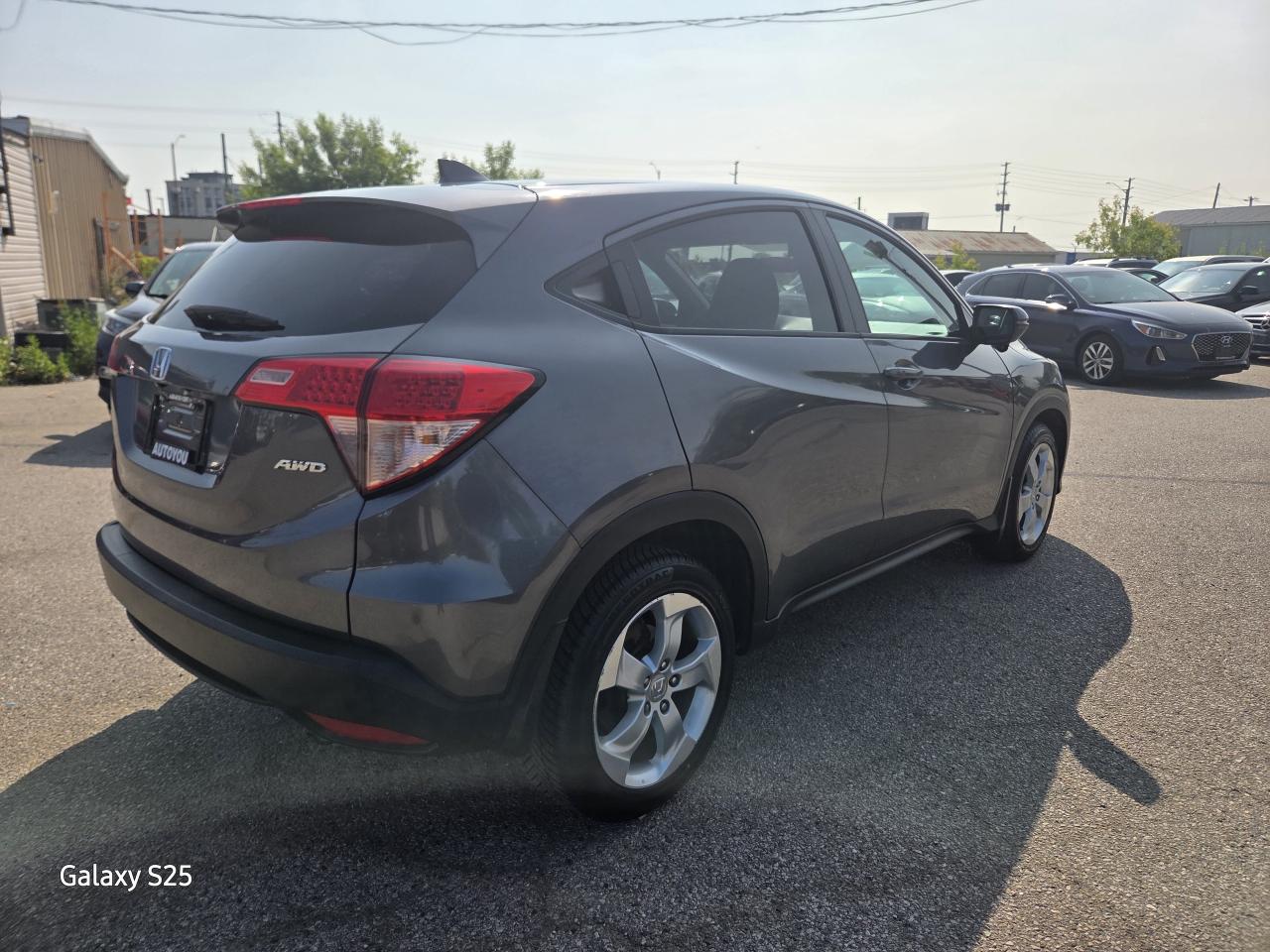 2016 Honda HR-V EX ROOF ALLOYS REAR VIEW CAMERA $16,888.00 Photo