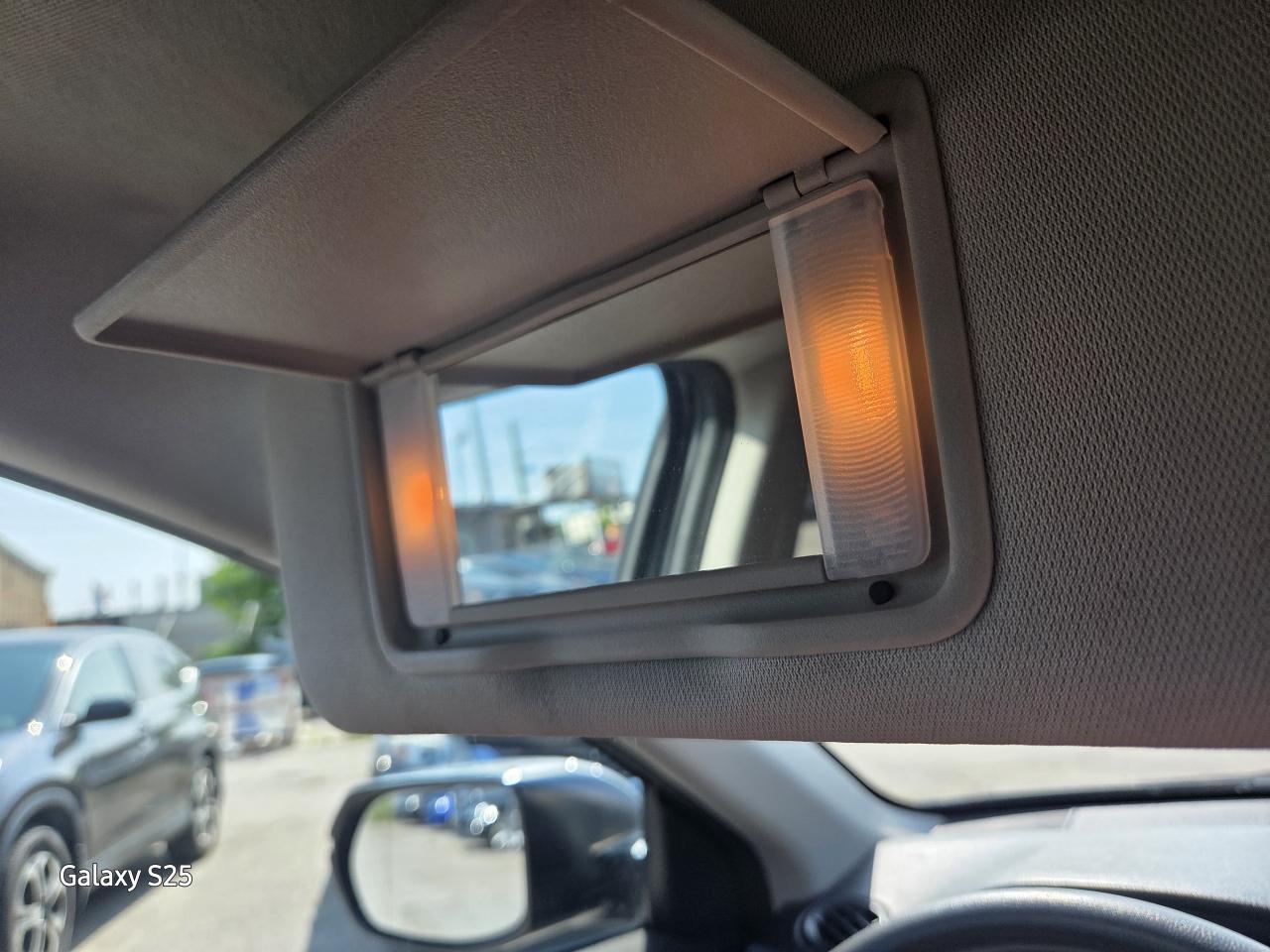 2016 Honda HR-V EX ROOF ALLOYS REAR VIEW CAMERA $16,888.00 Photo