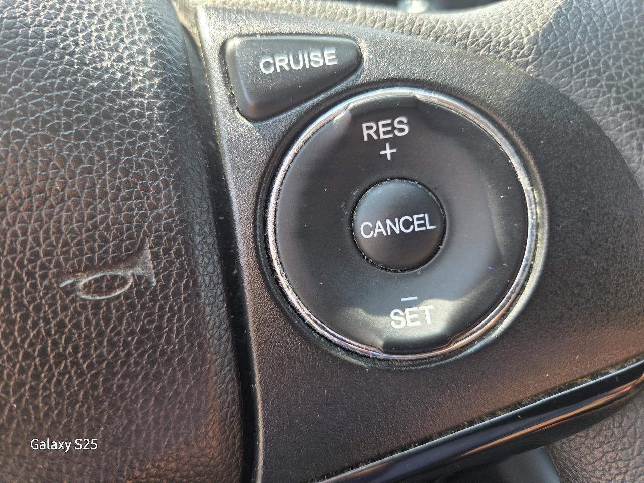 2016 Honda HR-V EX ROOF ALLOYS REAR VIEW CAMERA $16,888.00 Photo