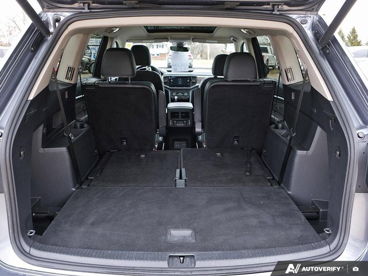 2021 Volkswagen Atlas ExeclineV6, HEATED / COOLED SEATS, SUNROOF, POWER Photo