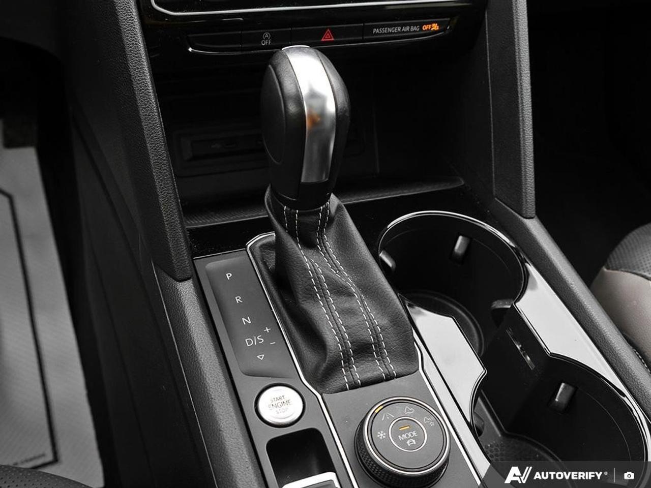 2021 Volkswagen Atlas ExeclineV6, HEATED / COOLED SEATS, SUNROOF, POWER Photo