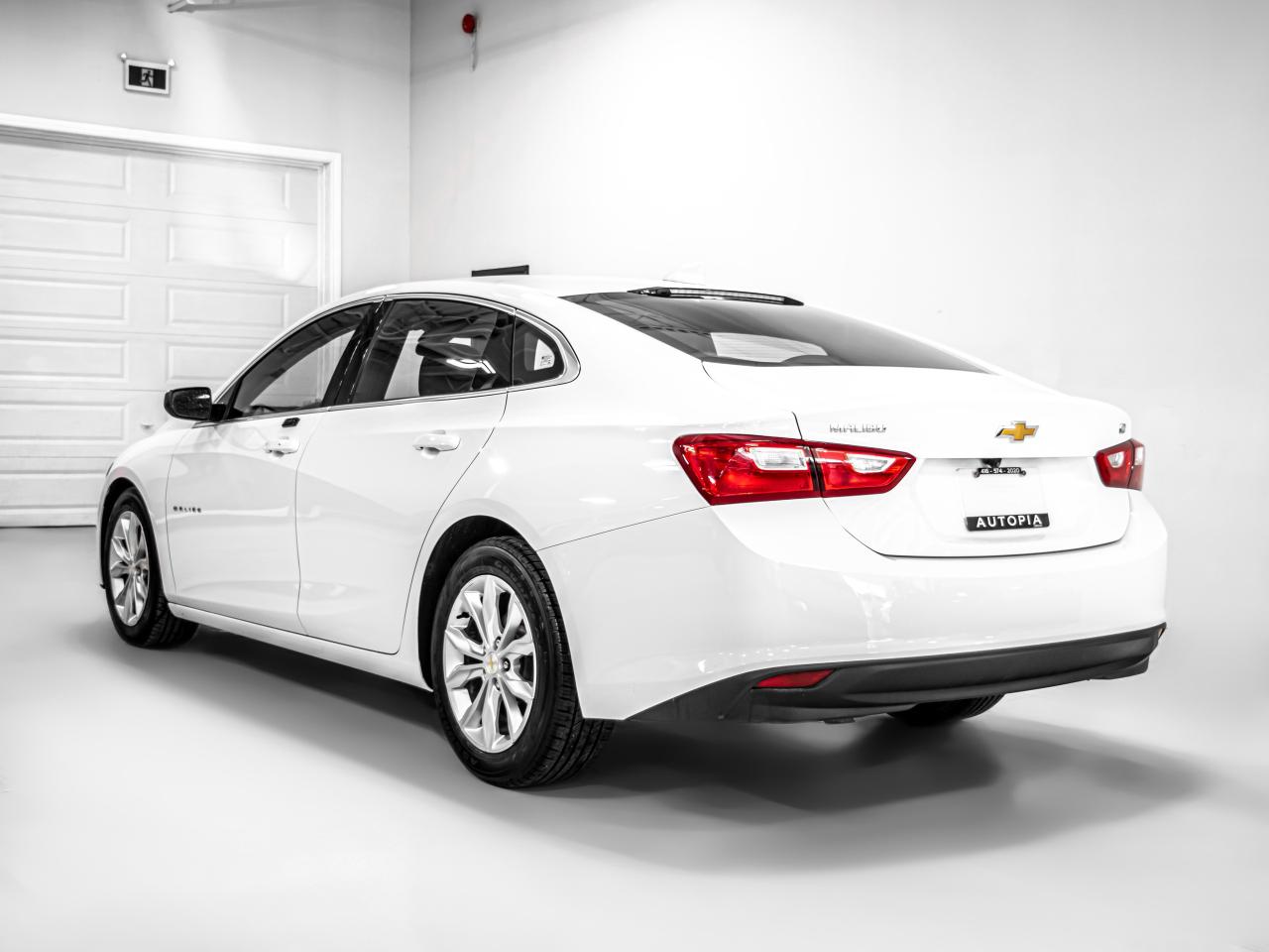 2019 Chevrolet Malibu HYBRID APPLE CARPLAY REAR VIEW CAMERA Photo