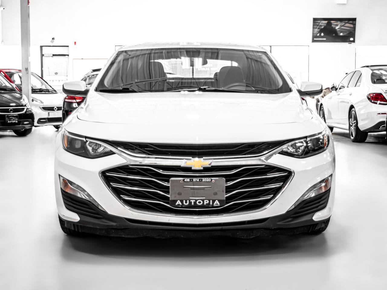 2019 Chevrolet Malibu HYBRID APPLE CARPLAY REAR VIEW CAMERA Photo