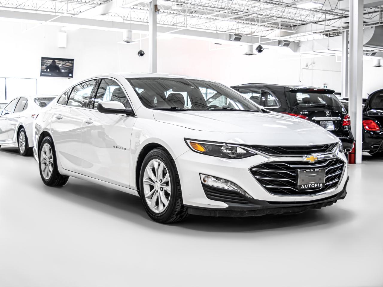 2019 Chevrolet Malibu HYBRID APPLE CARPLAY REAR VIEW CAMERA Photo2