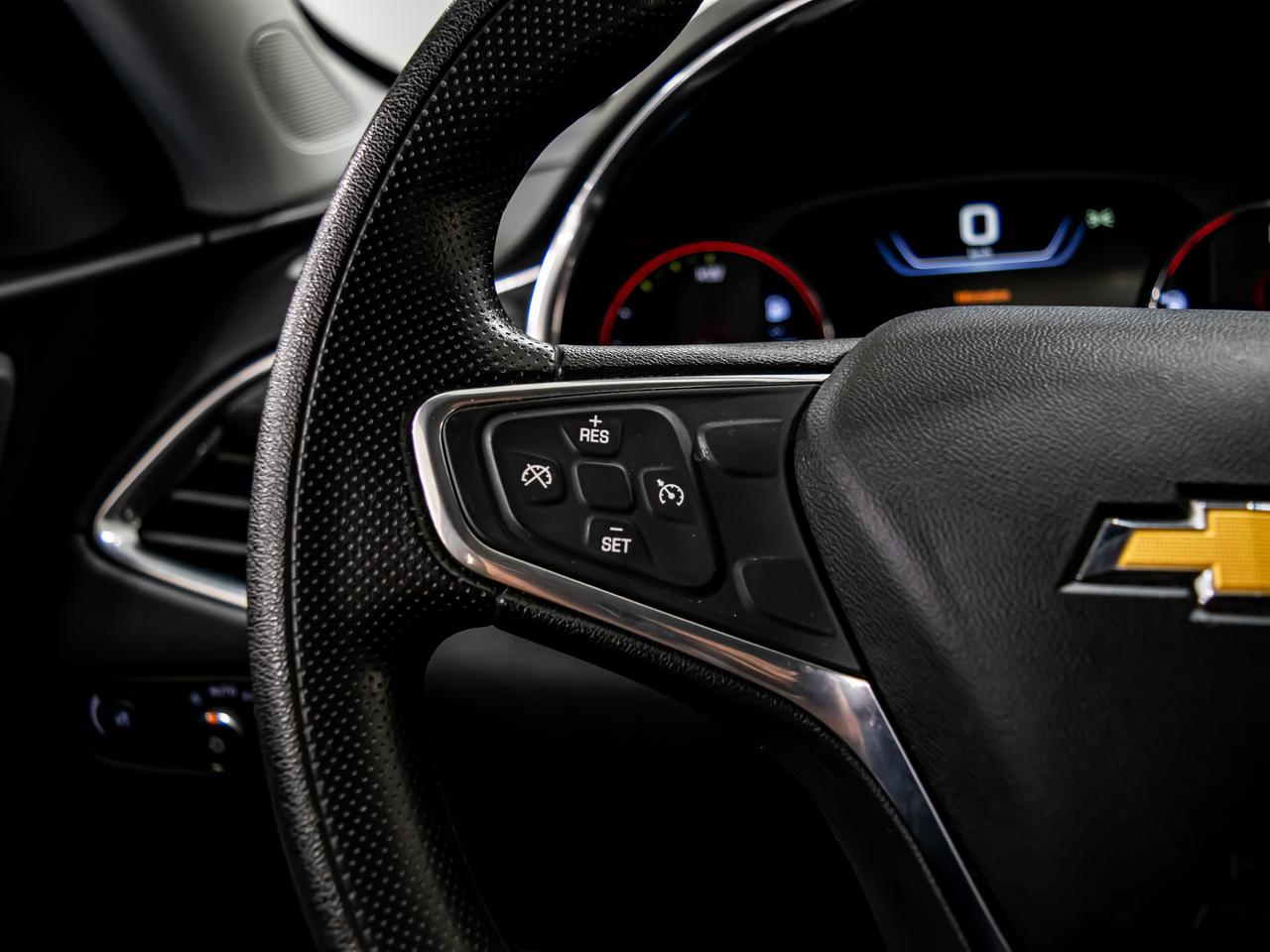 2019 Chevrolet Malibu HYBRID APPLE CARPLAY REAR VIEW CAMERA Photo