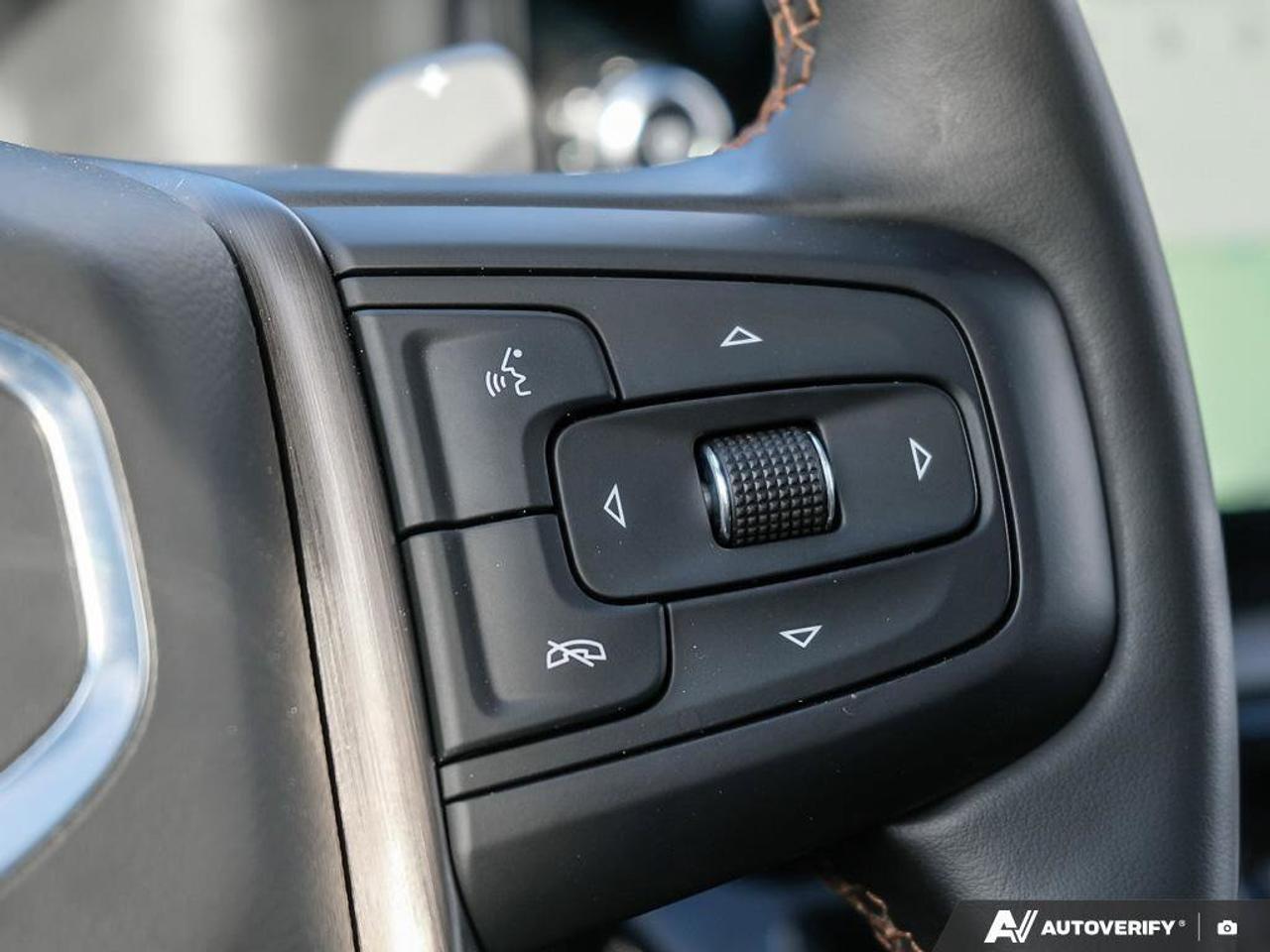 2025 GMC Sierra 1500 AT4AT4 PREMIUM, DURAMAX, CREW, 4X4, LOADED, 1-OWNE Photo