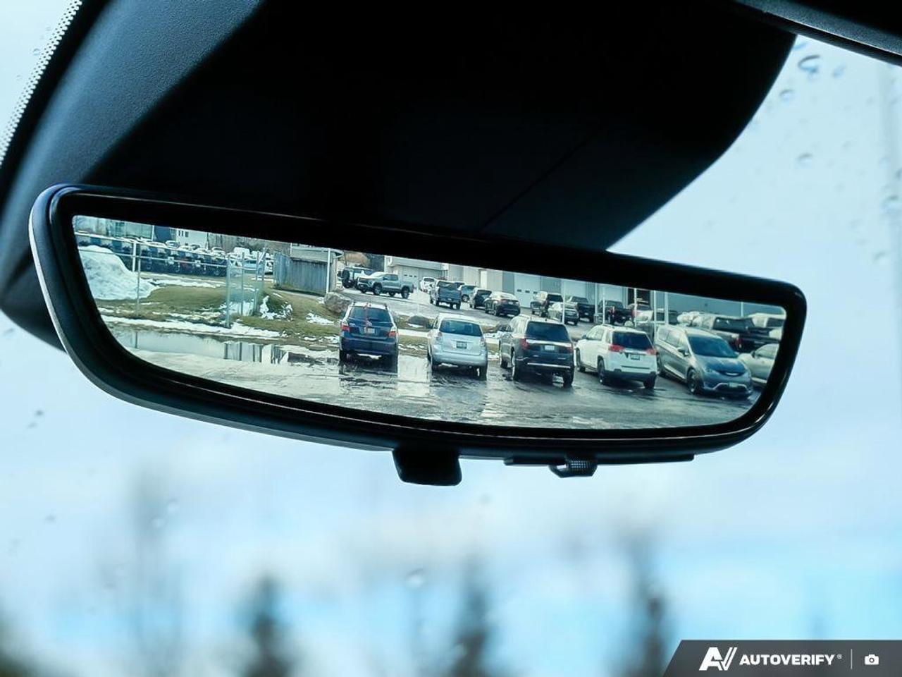 2025 GMC Sierra 1500 AT4AT4 PREMIUM, DURAMAX, CREW, 4X4, LOADED, 1-OWNE Photo