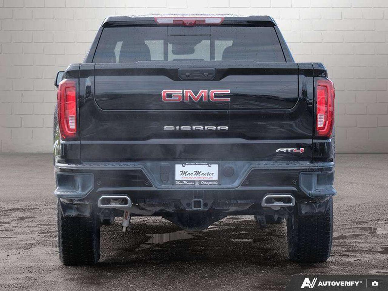 2025 GMC Sierra 1500 AT4 PREMIUM, DURAMAX, CREW, 4X4, LOADED, 1-OWNER! Photo3