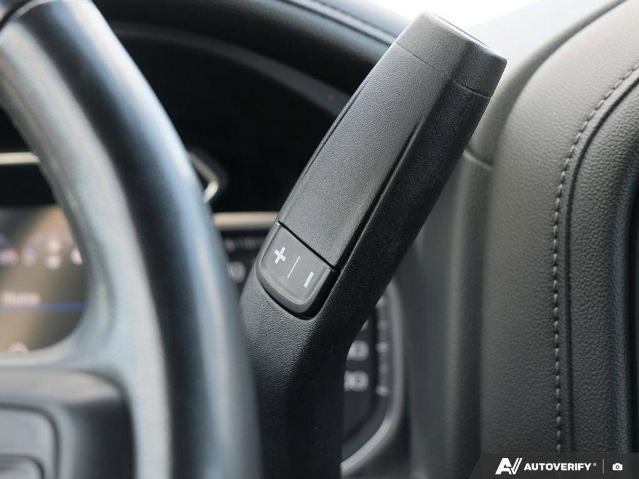 2021 GMC Sierra 1500 DenaliDENALI, CREW, 4X4, 5.3L, NAV, ROOF, 1-OWNER! Photo