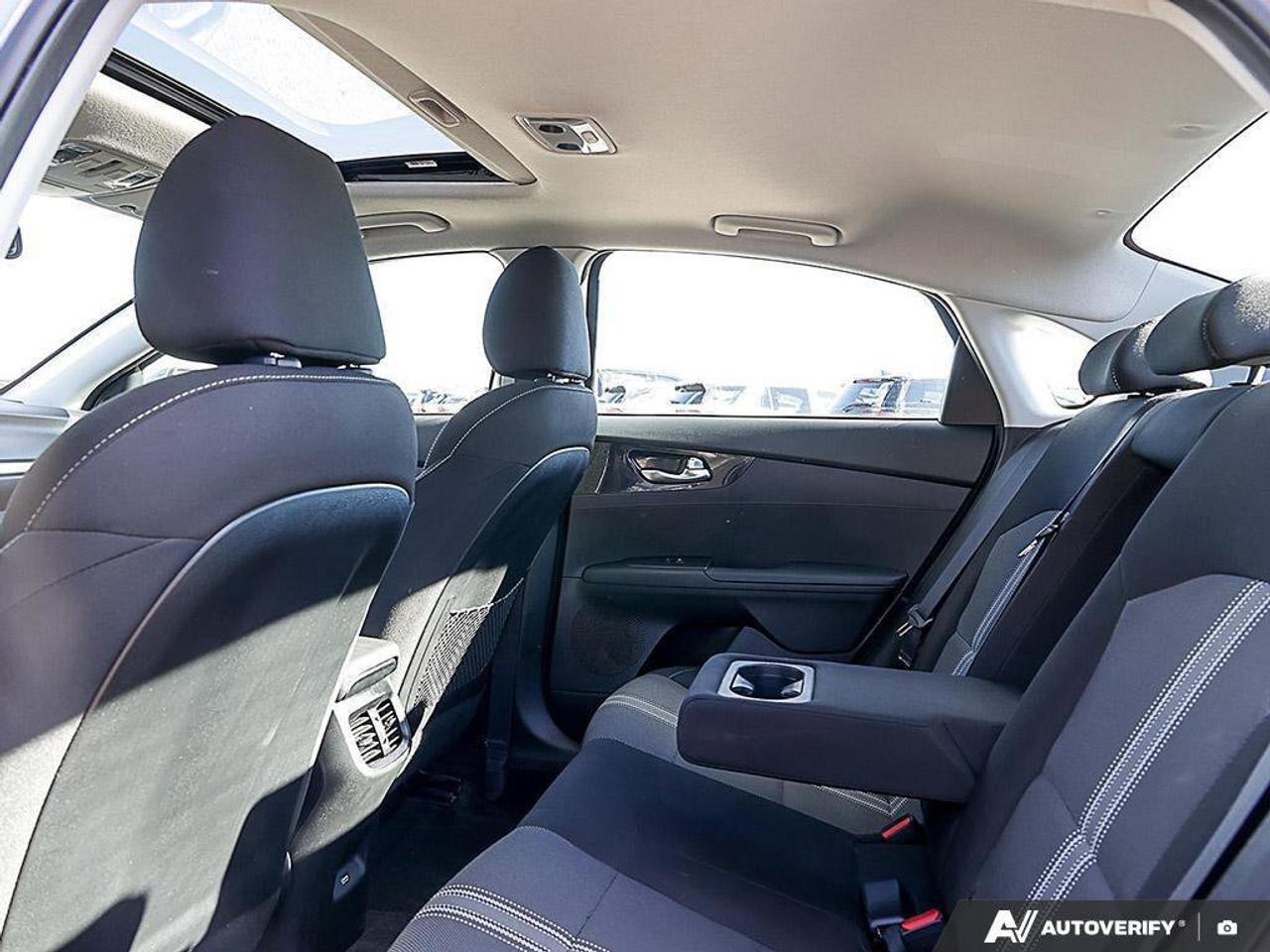 2022 Kia Forte EX PremiumEX PREMIUM, IVT, SEDAN, HEATED CLOTH, RO Photo