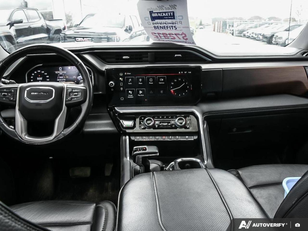 2023 GMC Sierra 1500 DenaliDENALI RESERVE, DURAMAX, LOADED, 1-OWNER! Photo