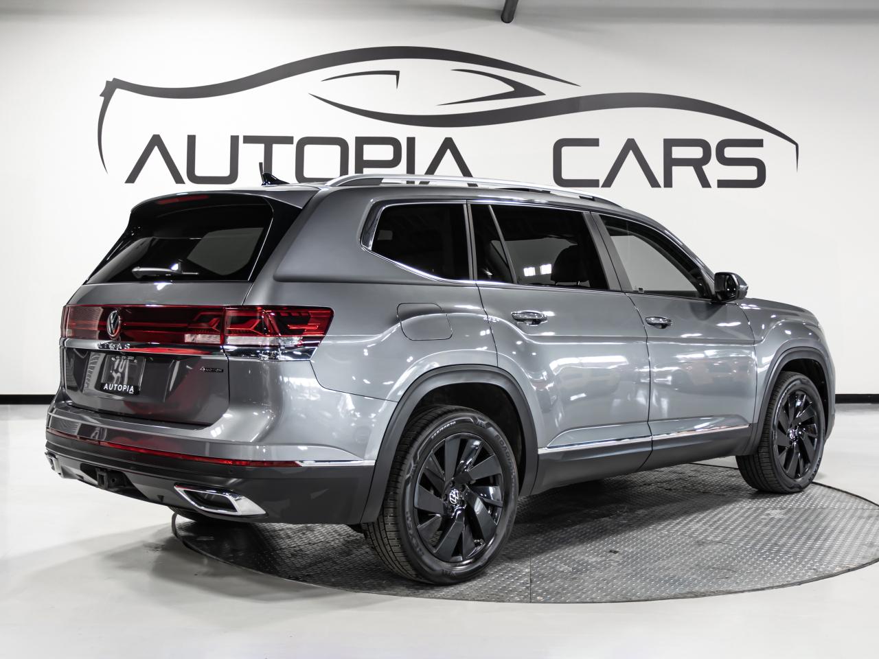 2024 Volkswagen Atlas HIGHLINE 2.0 TSI 4MOTION 7 PASSENGER NAVI REAR CAM Photo