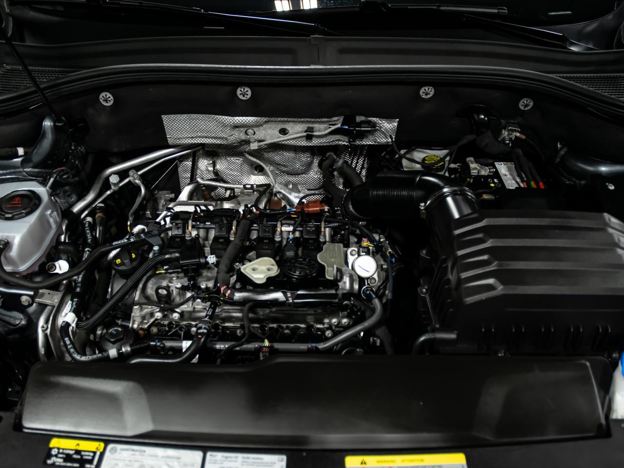 2024 Volkswagen Atlas HIGHLINE 2.0 TSI 4MOTION 7 PASSENGER NAVI REAR CAM Photo