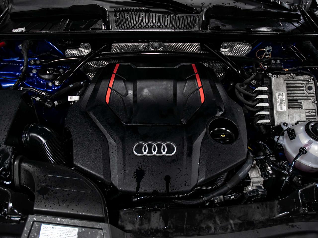 2022 Audi SQ5 ACCIDENT FREE,TECHNIK, S LINE, QUATTRO BLIND SPOTS Photo