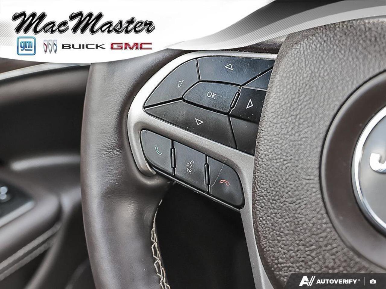 2018 Jeep Grand Cherokee OverlandOVERLAND, HEMI, 4X4, NAV, ROOF, HTD/COOL! Photo