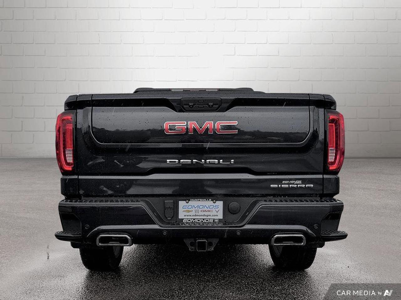 2023 GMC Sierra 1500 DenaliDenali   One Owner   Trailer Brake Controlle Photo3