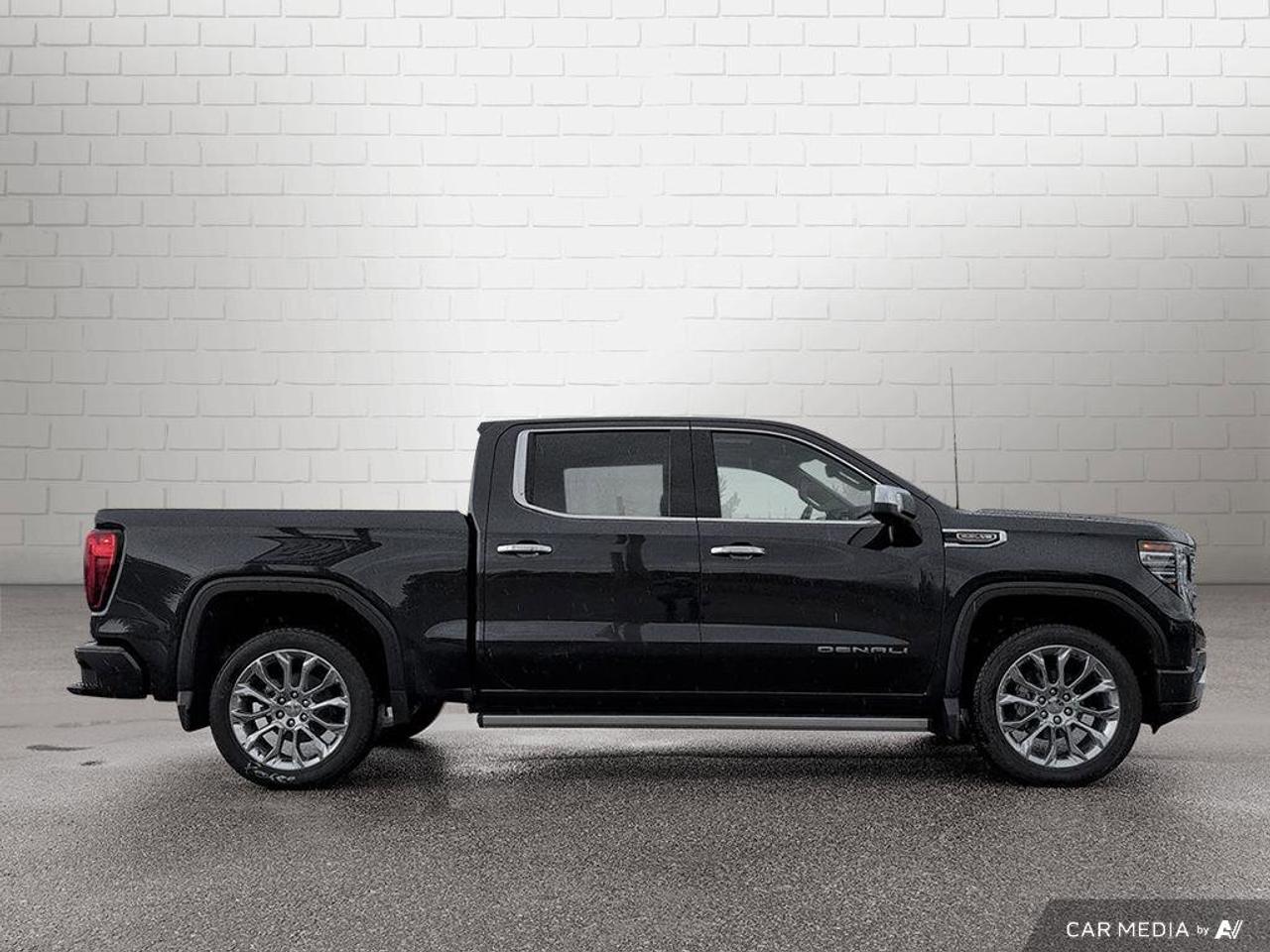 2023 GMC Sierra 1500 DenaliDenali   One Owner   Trailer Brake Controlle Photo