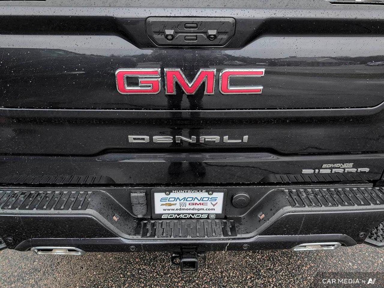2023 GMC Sierra 1500 DenaliDenali   One Owner   Trailer Brake Controlle Photo