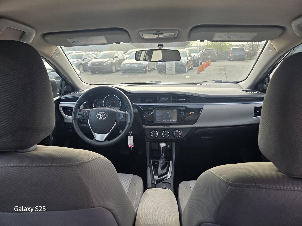 2016 Toyota Corolla LE AUTO AIR BLUE TOOTH REAR VIEW CAMERA $ 12,988.0 Photo