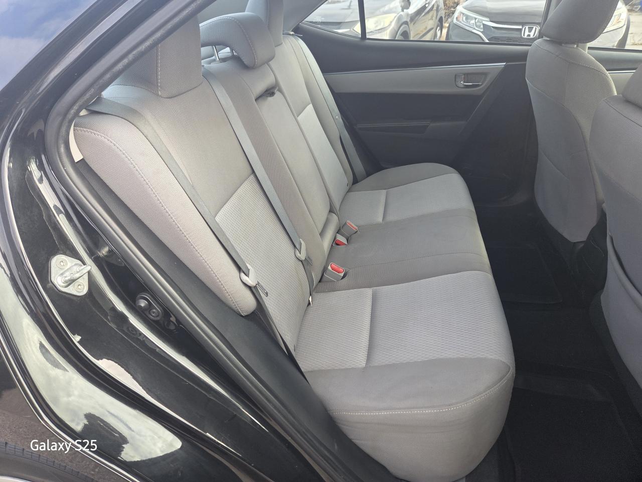 2016 Toyota Corolla LE AUTO AIR BLUE TOOTH REAR VIEW CAMERA $ 12,988.0 Photo