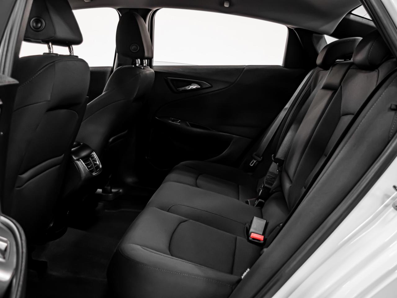 2019 Chevrolet Malibu HYBRID REAR VIEW CAMERA APPLE CARPLAY Photo