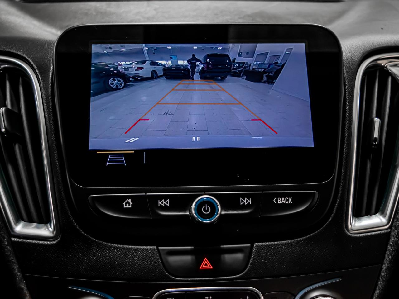 2019 Chevrolet Malibu HYBRID REAR VIEW CAMERA APPLE CARPLAY Photo