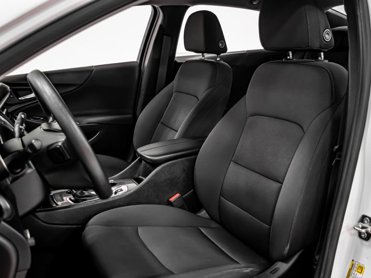 2019 Chevrolet Malibu HYBRID REAR VIEW CAMERA APPLE CARPLAY Photo