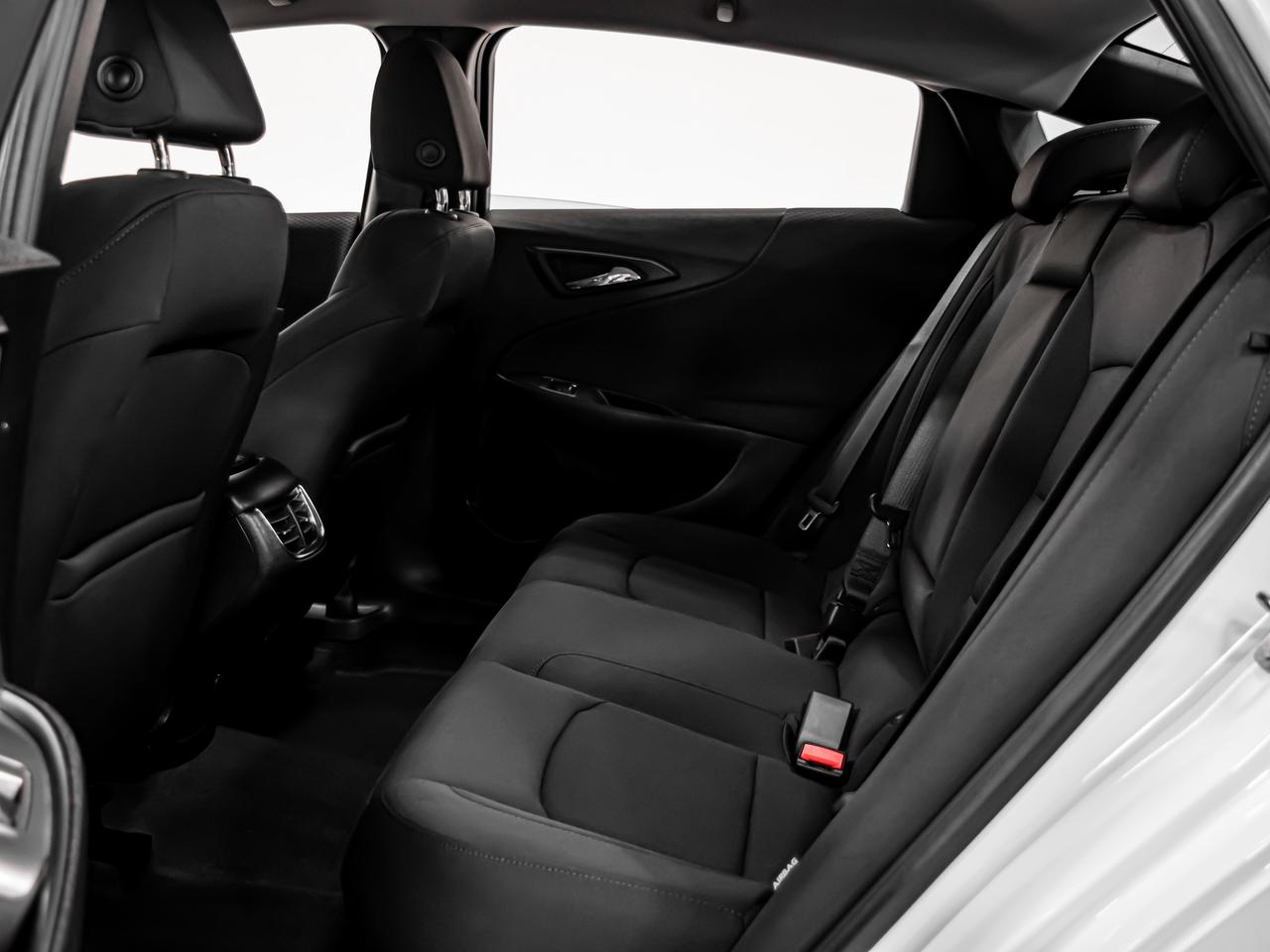 2019 Chevrolet Malibu HYBRID REAR VIEW CAMERA APPLE CARPLAY Photo