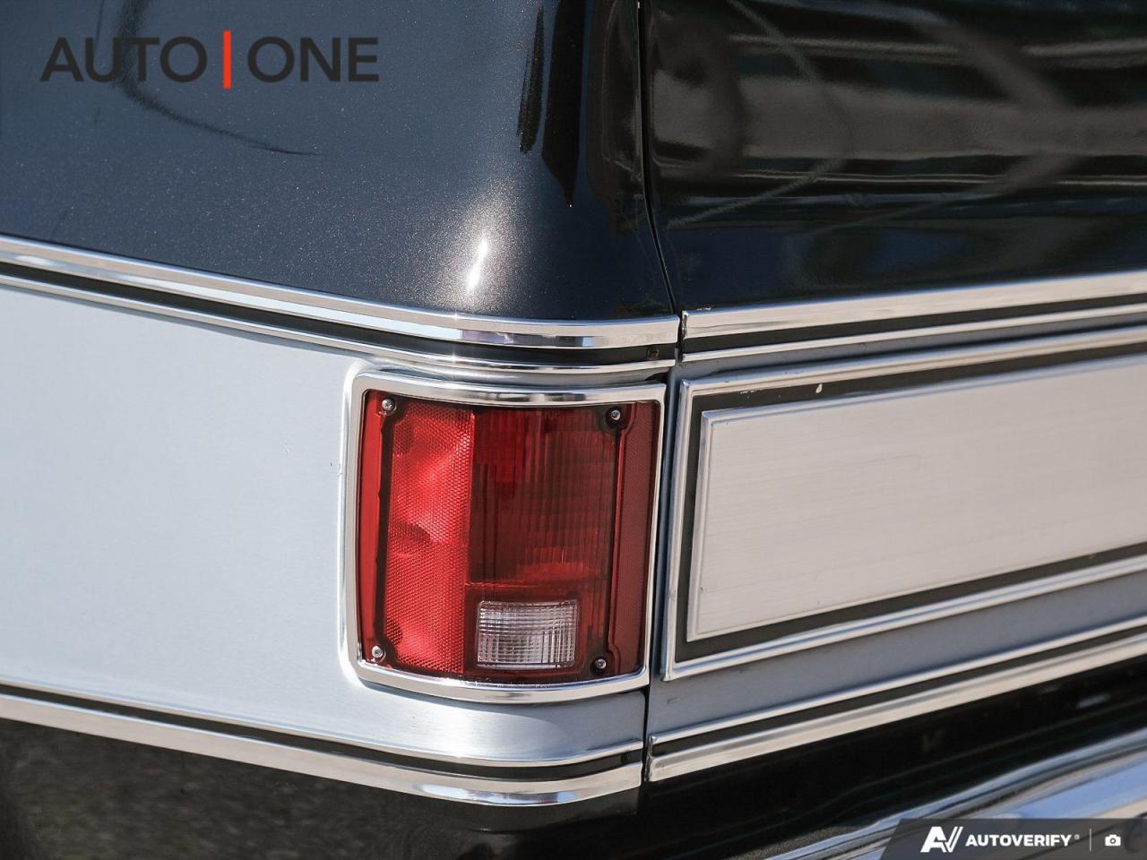 1978 Chevrolet C10 LOWERED   TRIFOLD CARGO COVER Photo