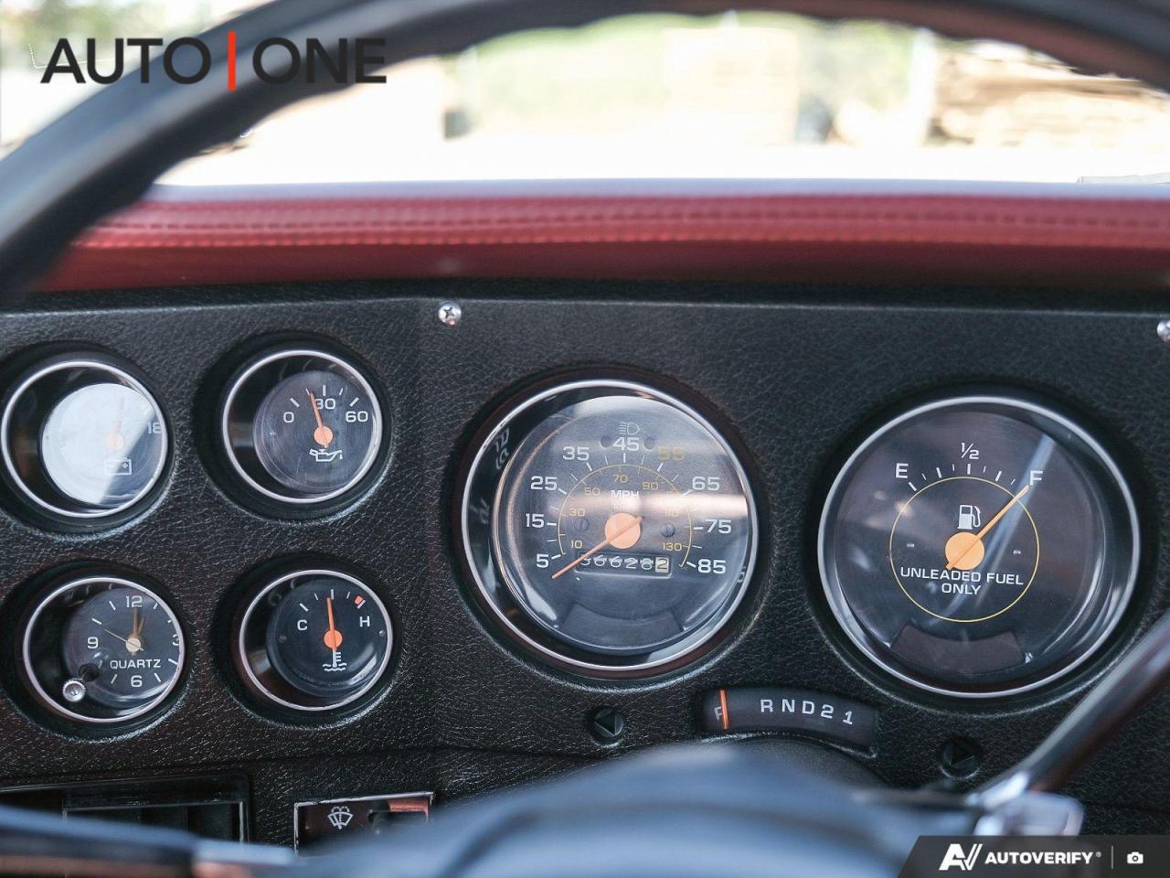 1978 Chevrolet C10 LOWERED   TRIFOLD CARGO COVER Photo