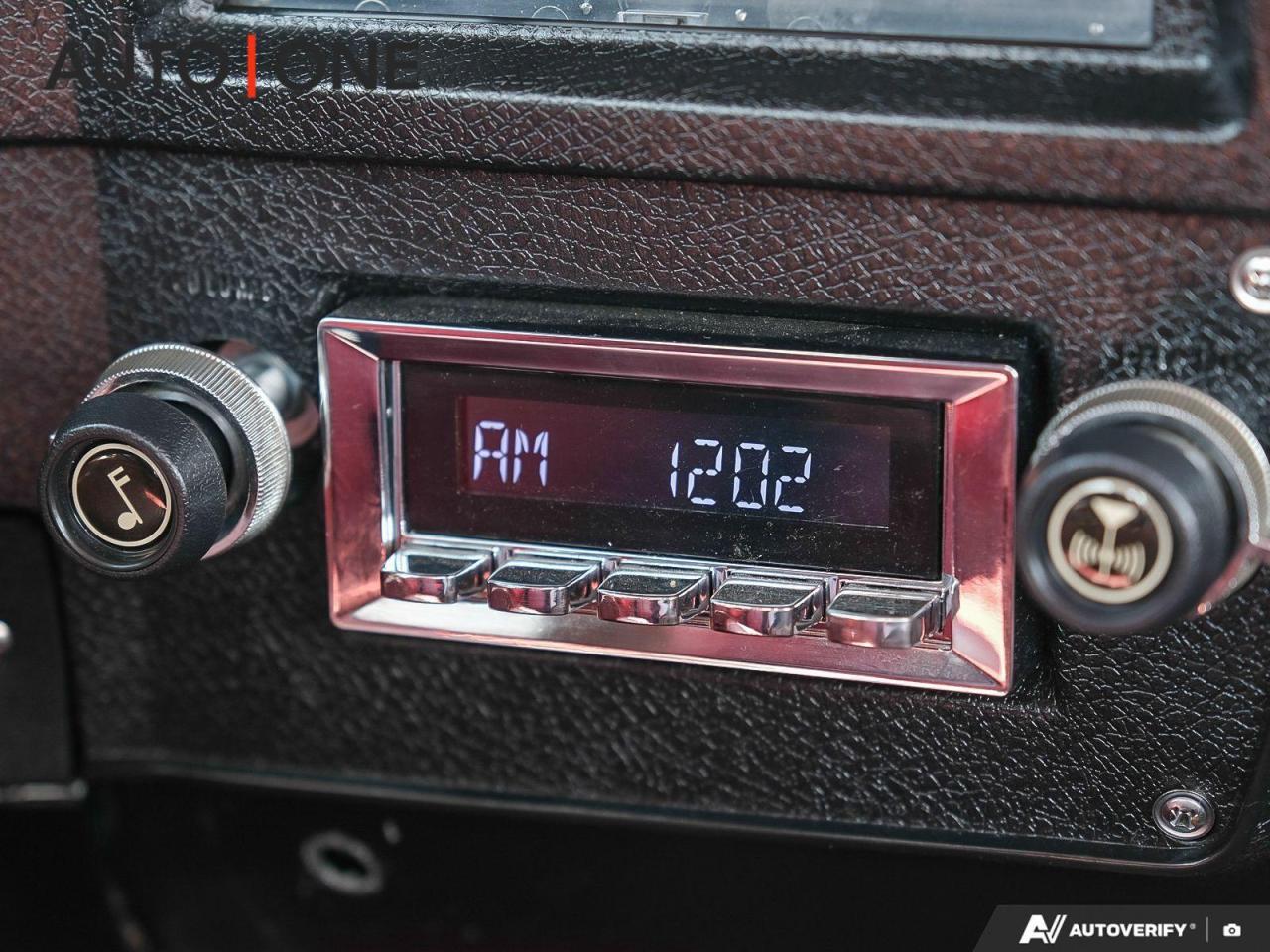 1978 Chevrolet C10 LOWERED   TRIFOLD CARGO COVER Photo