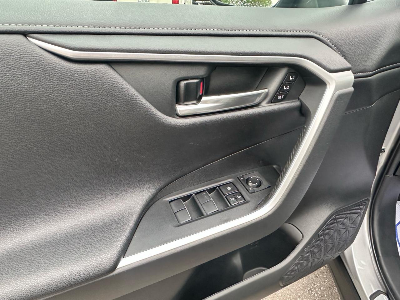 2020 Toyota RAV4 Limited ~ AWD ~ 360 CAMERA ~ NAVIGATION Photo