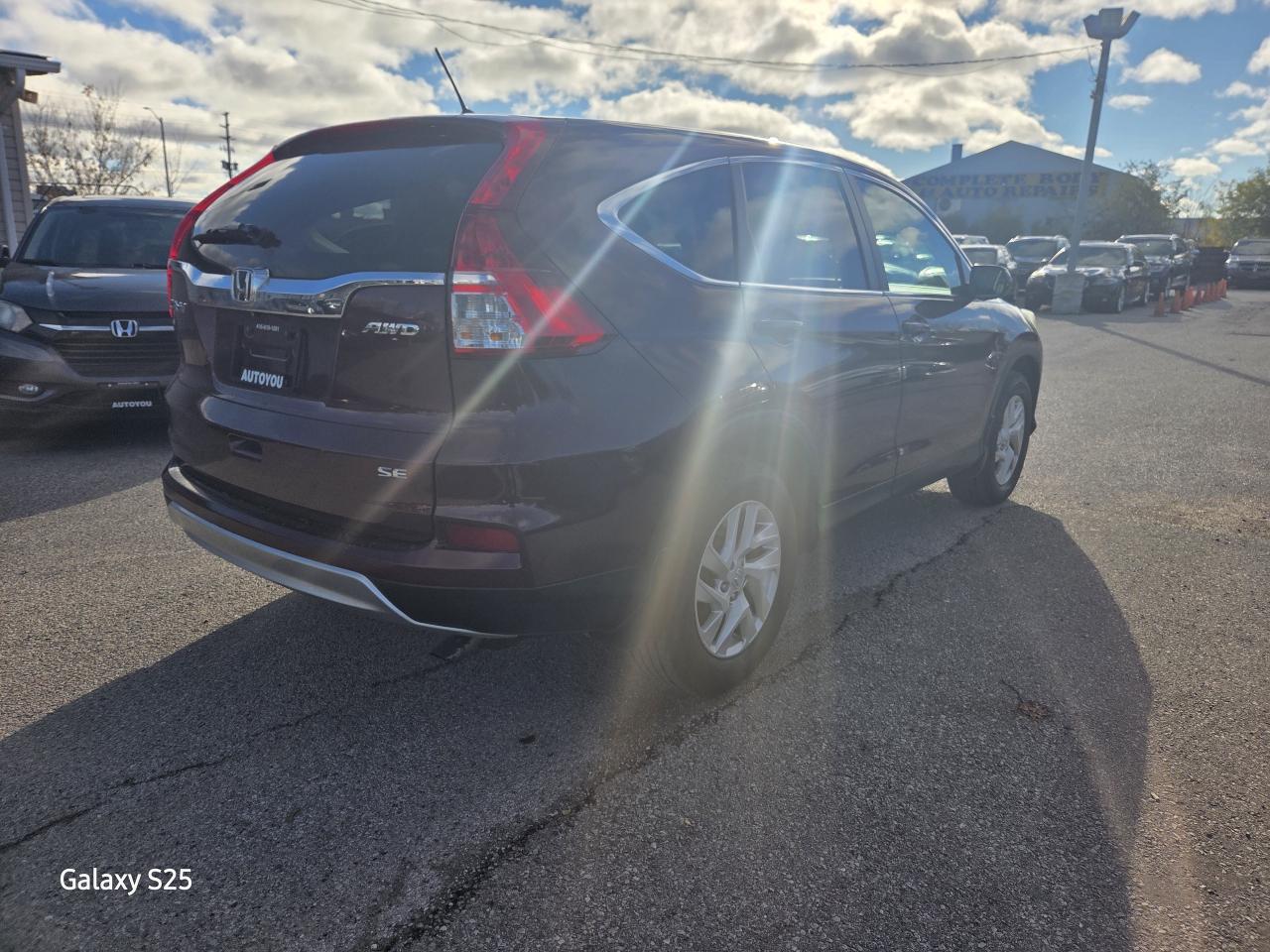 2015 Honda CR-V SE AWD ALLOY REAR VIEW CAMERA AIR LOW KM $ 16,888. Photo