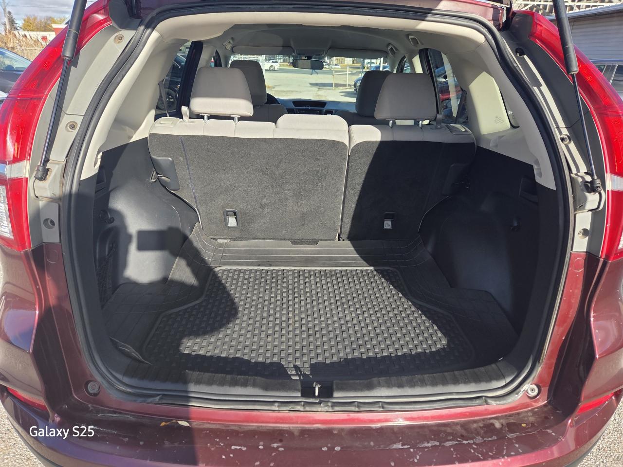 2015 Honda CR-V SE AWD ALLOY REAR VIEW CAMERA AIR LOW KM $ 16,888. Photo