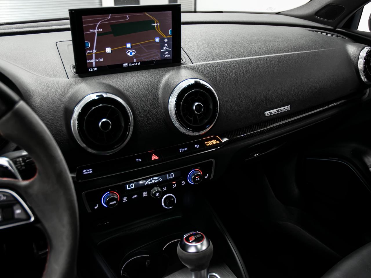 2018 Audi RS 3 Sedan 2.5 TFSI QUATTRO S TRONIC NAVI BLIND SPOTS REAR CA Photo