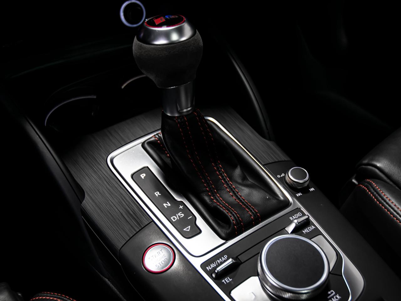 2018 Audi RS 3 Sedan 2.5 TFSI QUATTRO S TRONIC NAVI BLIND SPOTS REAR CA Photo