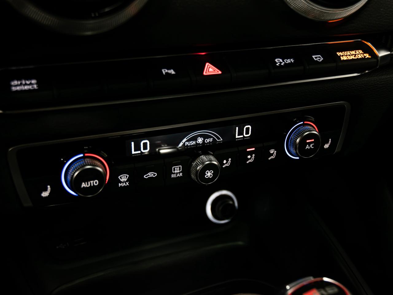 2018 Audi RS 3 Sedan 2.5 TFSI QUATTRO S TRONIC NAVI BLIND SPOTS REAR CA Photo