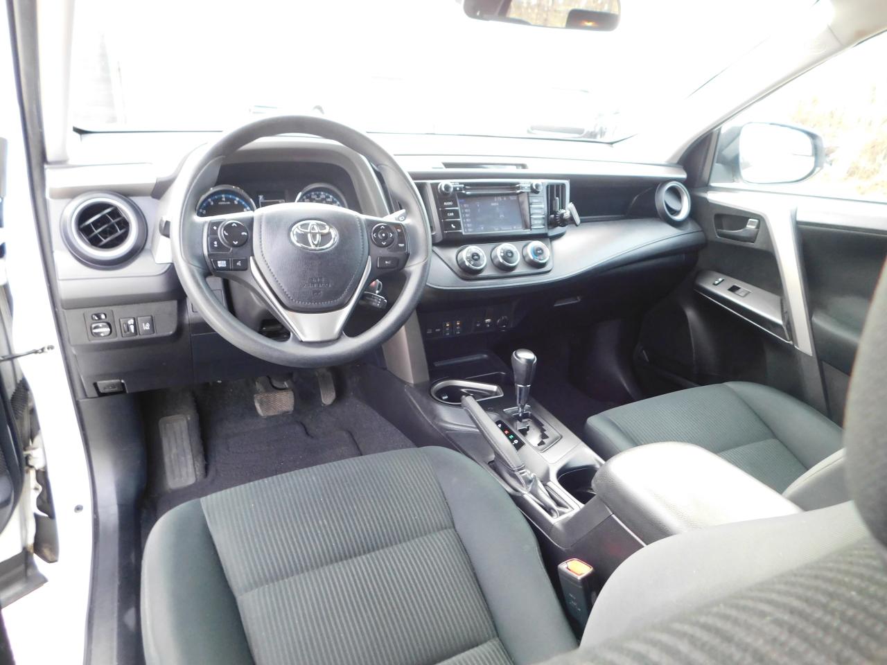 2017 Toyota RAV4 LE  BACKUP CAMERA HEATED SEATS BLUE TOOTH Photo