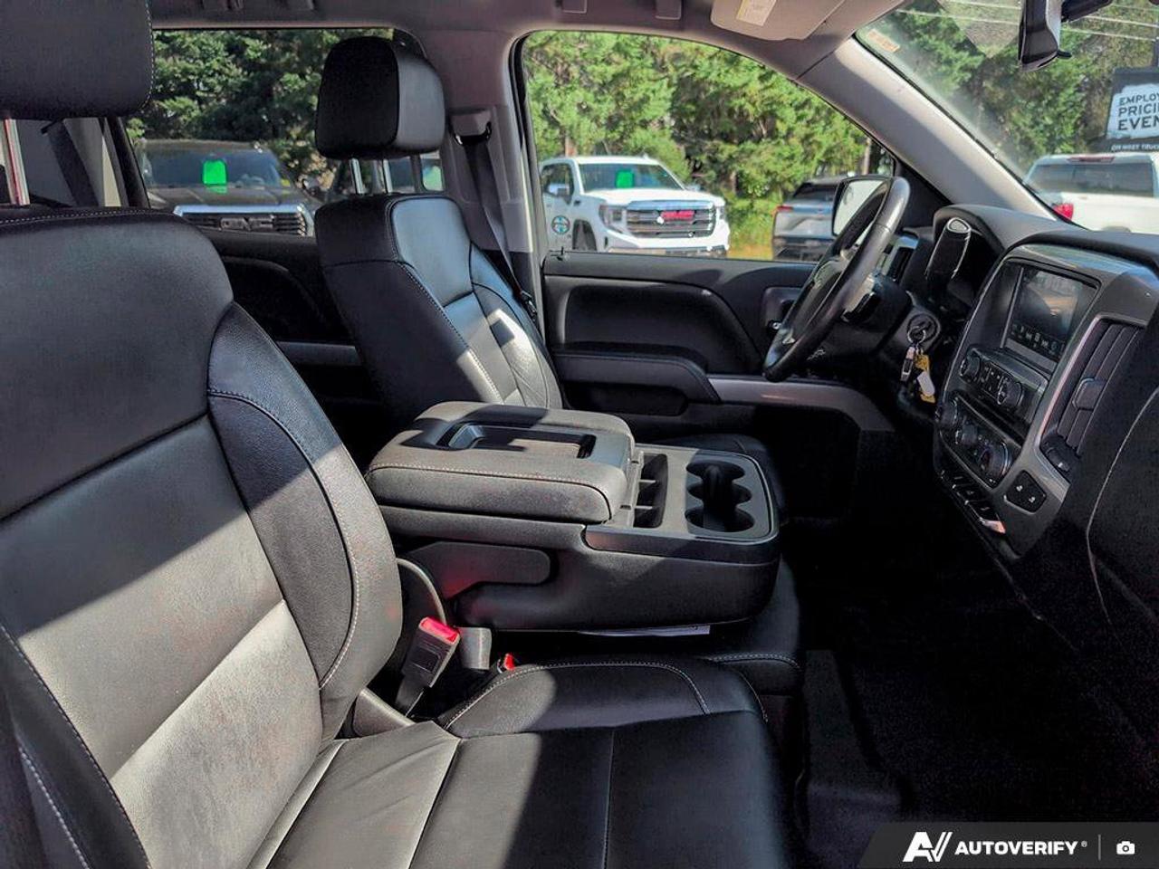 2018 Chevrolet Silverado 1500 LTOne Owner   Heated Seats   Trailer Brake Control Photo