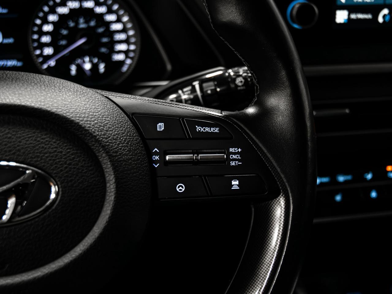 2020 Hyundai Sonata 2.5L PREGERRED BLIND SPOTS REAR VIEW CAM CARPLAY Photo