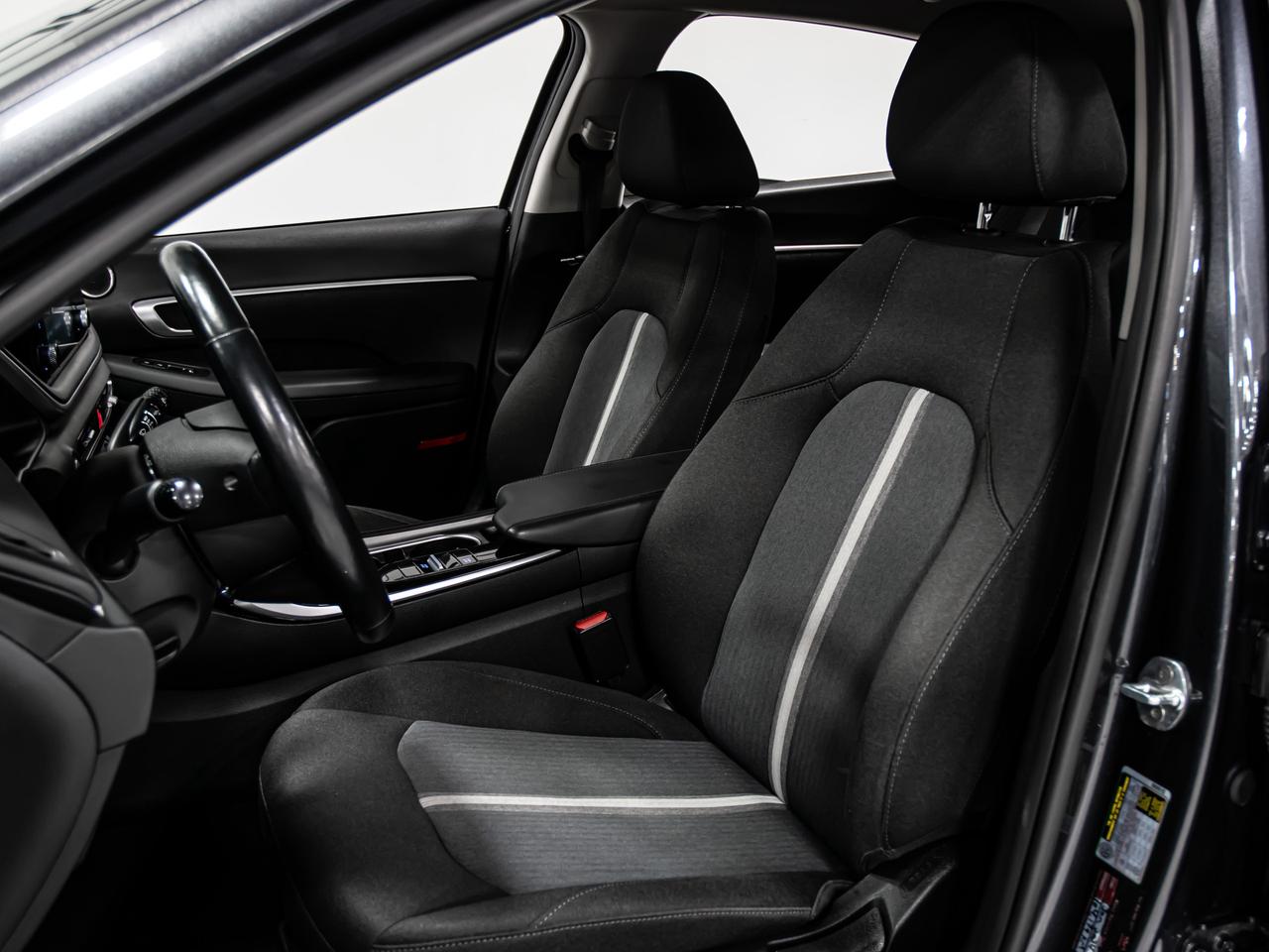 2020 Hyundai Sonata 2.5L PREGERRED BLIND SPOTS REAR VIEW CAM CARPLAY Photo