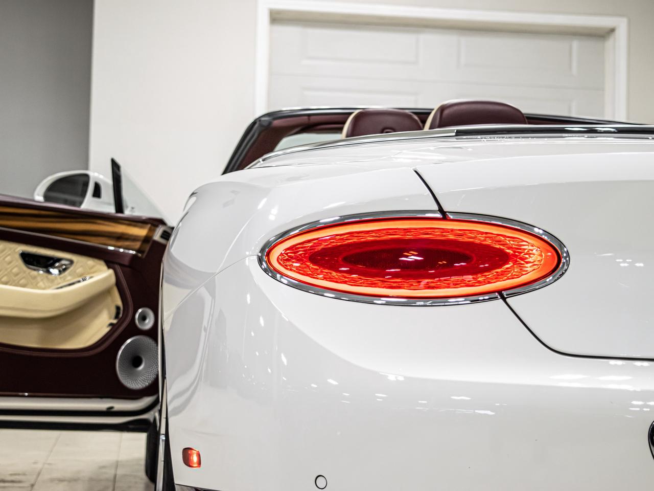 2021 Bentley Continental GT CONVERTIBLE W12  SOFT TOP HEADS UP Photo