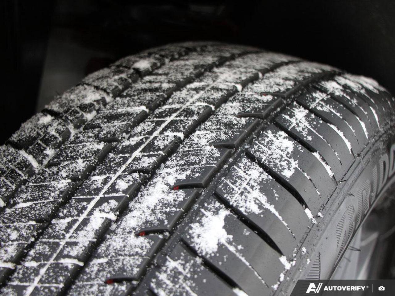 2022 Volkswagen Tiguan ComfortlineACCIDENT-FREE, AWD, CARPLAY, AWD, HTD S Photo